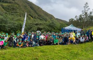 UTPL reforesta Cajanuma con especies nativas del sur ecuatoriano
