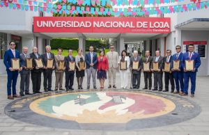 UNL reconoce a 16 graduados destacados en la IV edición de Alumni