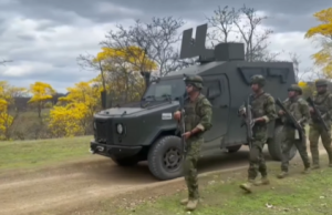 Ejército brinda seguridad en Los Guayacanes