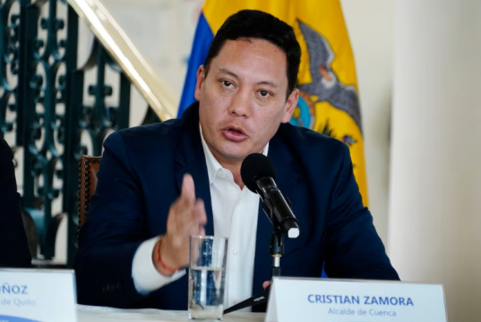 Alcalde de Cuenca, Cristian Zamora, confirma allanamiento a su vivienda por investigación financiera