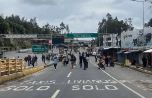 Gremios levantan paro en Rumichaca tras 18 días de bloqueo en frontera entre Ecuador y Colombia