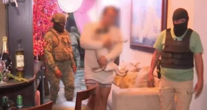 Capturan a alias “La Muñeca”, de los Chone Killers, en operativo militar en Durán