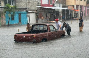 Ecuador declara emergencia nacional por lluvias