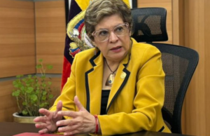Juez del TCE sanciona a la exministra Ivonne Núñez