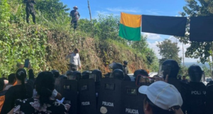 ECUARUNARI denuncia abusos de poder en Las Naves