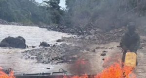 Operativo militar en Morona Santiago inhabilita maquinaria de minería ilegal