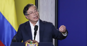 Petro retira a su embajadora por crisis diplomática