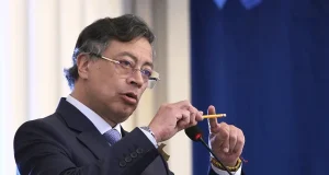 Petro tras resolución de la CAN: “No tengo ningún problema en retirar los aranceles a productos del Ecuador”
